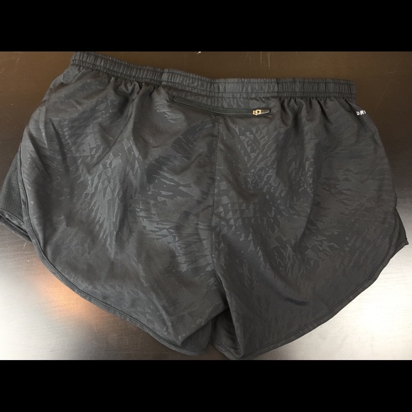 Nike Dry Tempo Women's 3" Running Shorts - Picture 7 of 8